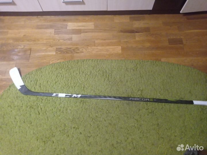 Клюшка хоккейная