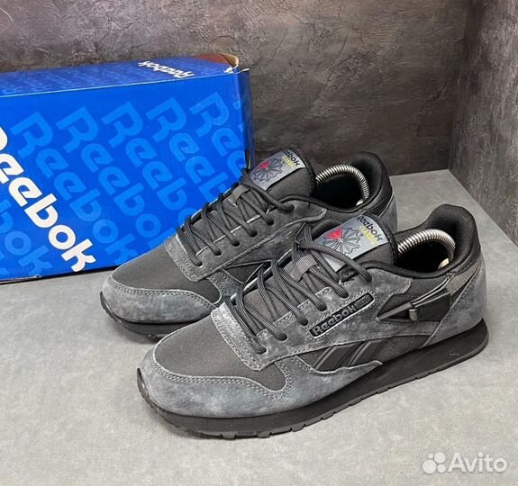 Кроссовки Reebok надежные