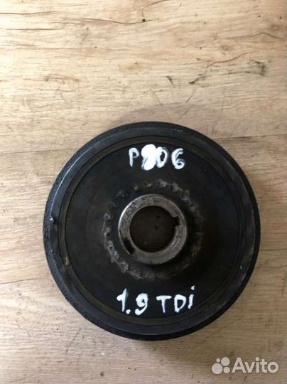 Шкив коленвала peugeot 806 1.9 nn