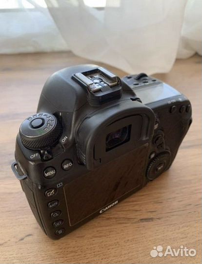 Canon EOS 5D mark IV body