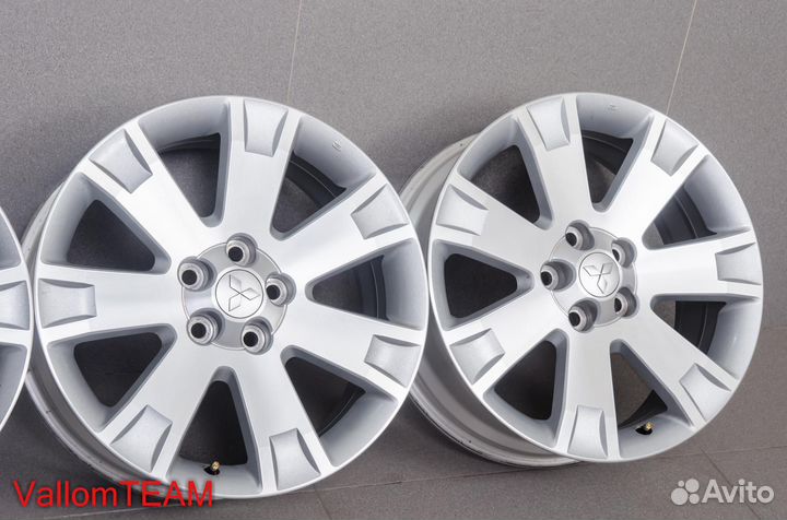 Лот UP31941447 Оригинальные 18-е диски mitsubishi