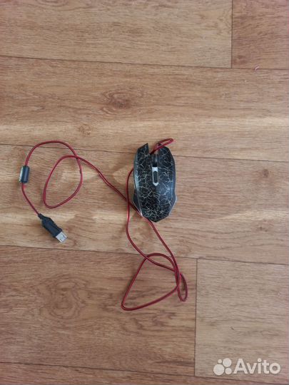 Продается игровая мышь zuoya