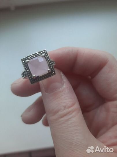Серебряное кольцо женское,17,5 с розовым кварцем