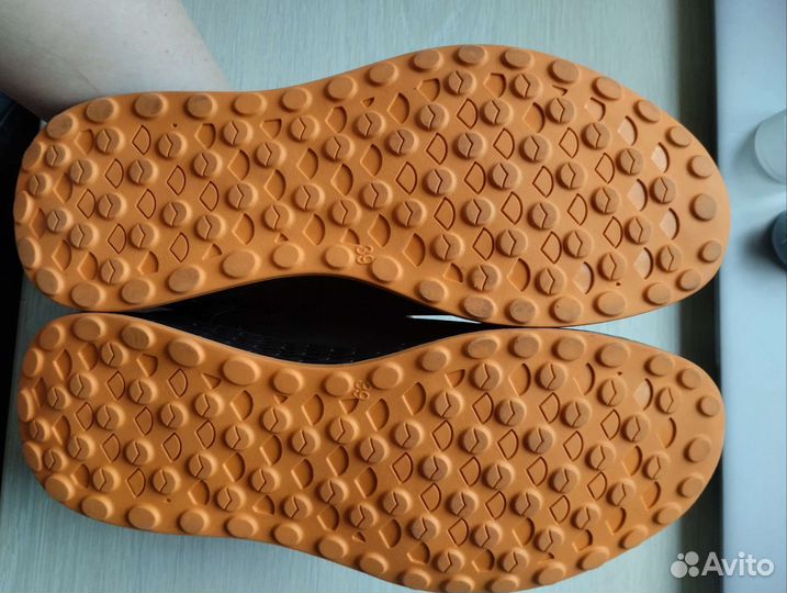 Кроссовки санмарко 39