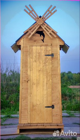 Дачный туалет деревянный