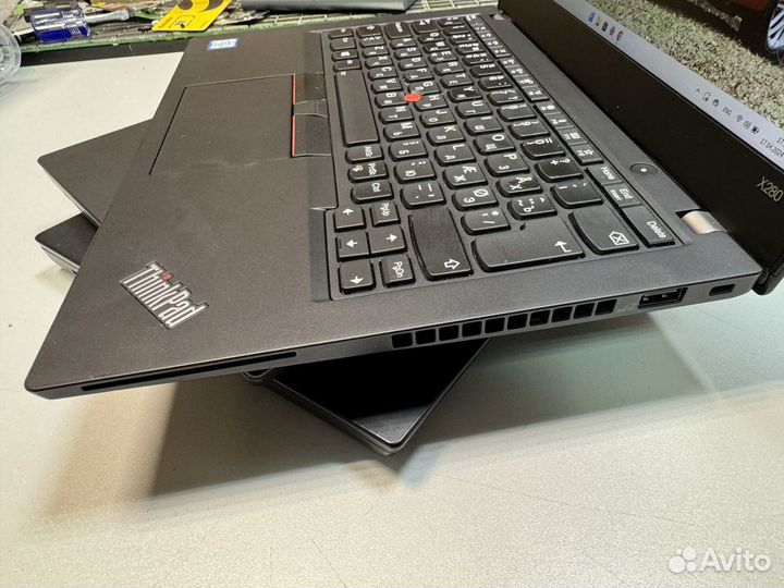 Lenovo Thinkpad X280 - i5/16/256 IPS
