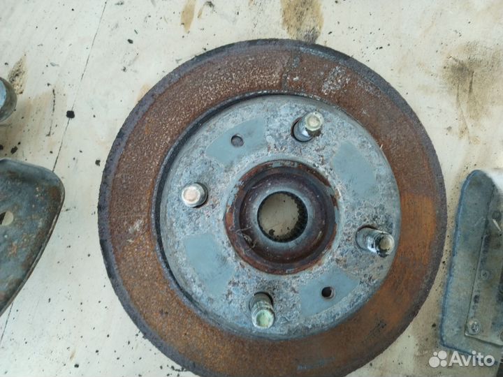 Поворотный кулак перед митсубиси ек вагон/ek Wagon