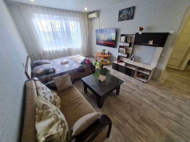 1-к. квартира, 42 м², 9/9 эт.