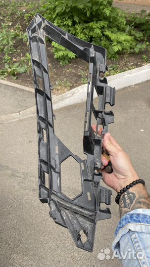 Крепление бампера skoda kodiaq