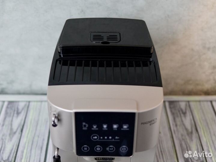 Кофемашина delonghi ecam 220.30.SB