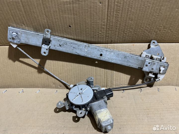 Стеклоподъемник задний правый Mitsubishi Lancer 9