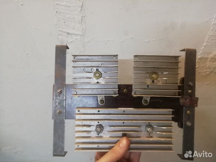 Диод В 10. Диодный мост зарядного устройства