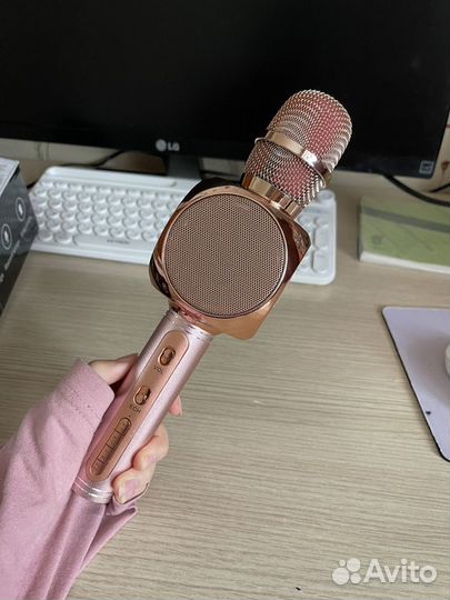 Микрофон беспроводной для караоке