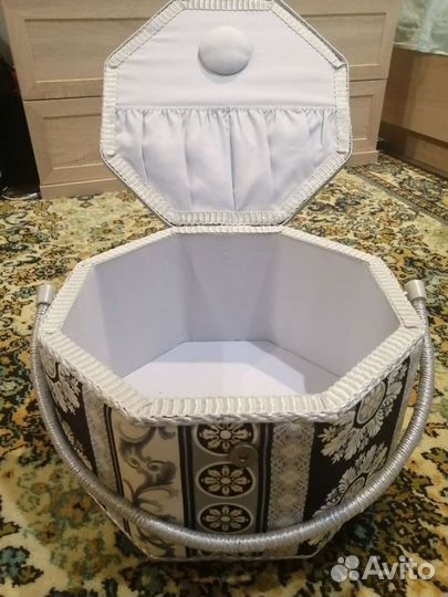 Шкатулка большая