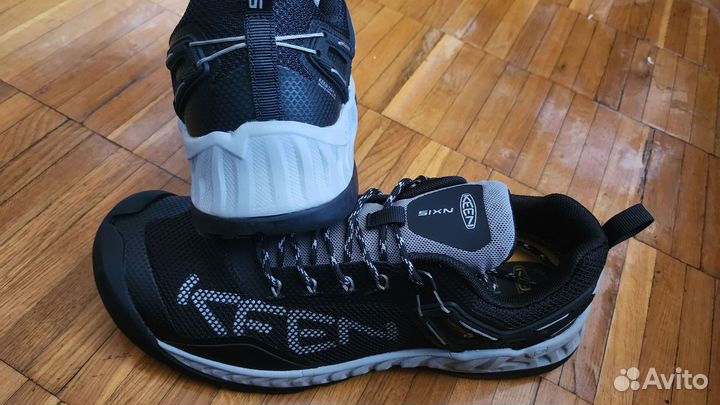 Кроссовки Keen