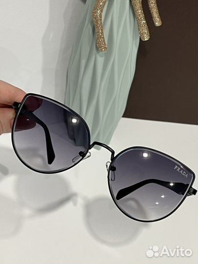 Солнцезащитные очки женские prada новые