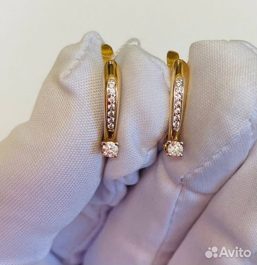 Золотые серьги с фианитами