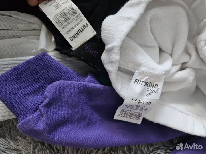 Вещи для девочки(шорты, толстовки)