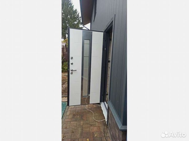 Входная дверь Тундра терморазрыв и стеклопакет