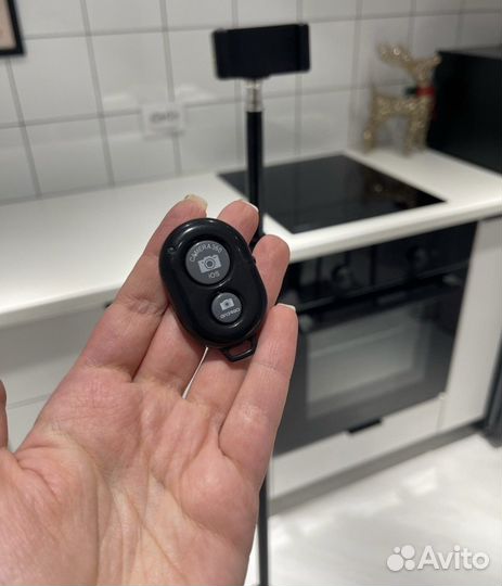 Универсальный штатив с Bluetooth пультом