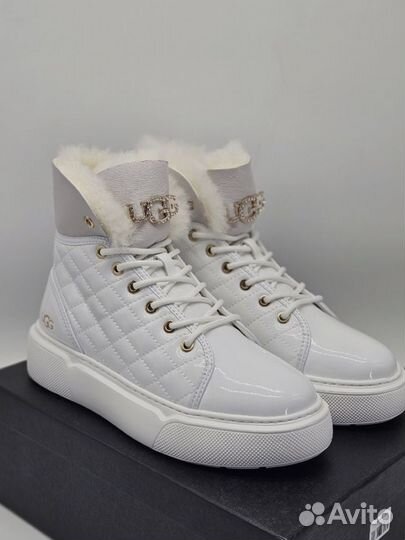 Ugg Shanti White