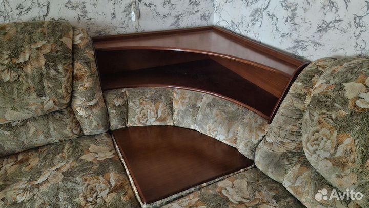 Большой угловой диван раскладной бу