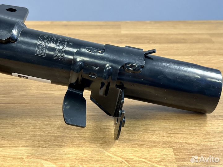 Амортизаторы передние Ford Kuga 2 1872417