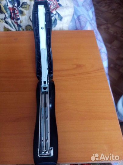 Степлер большой