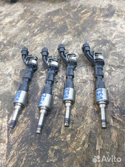 Топливная форсунка Volvo S60 2 1.6 2011