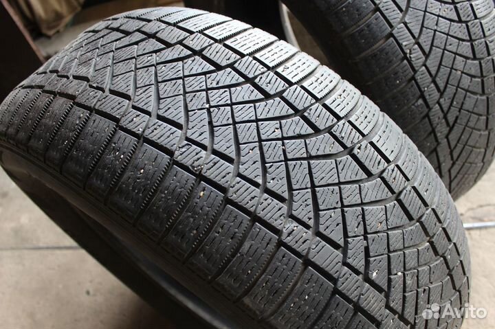 Pirelli Ice Zero FR SUV 285/50 R20 116T