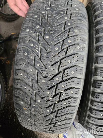 Nokian Tyres Hakkapeliitta 8 205/60 R16