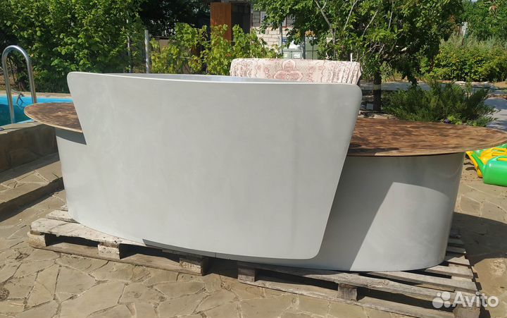 Стол для ресепшен под реставрацию