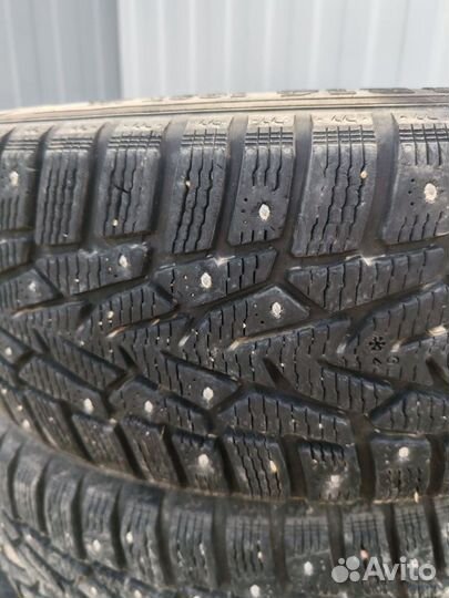 Шины Hakkapeliitta 215/65r16 102t+диски Illusio