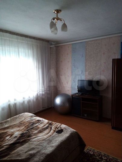 4-к. квартира, 95 м², 1/2 эт.