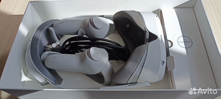VR очки pico 4 128 GB
