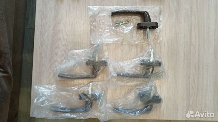 Ручки для пластиковых окон/ дверей с фурниторой