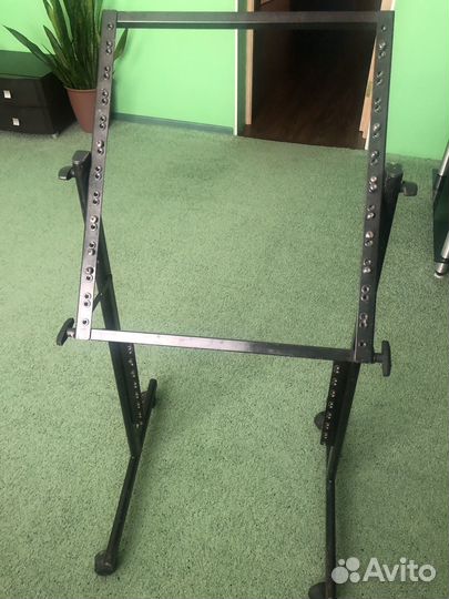 Рэковая стойка с регулируемым наклоном