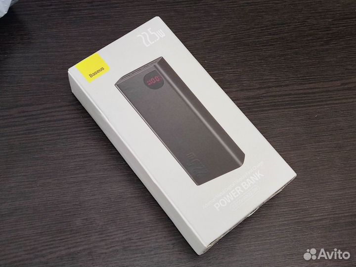 Powerbank Baseus с быстрой зарядкой