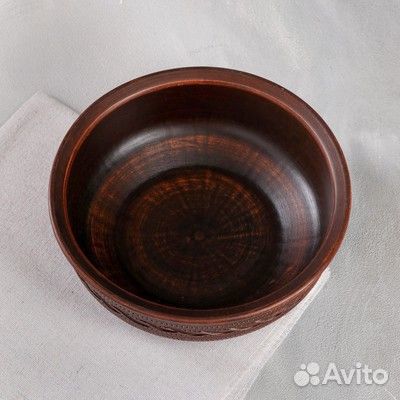 Посуда из красной глины в ассортименте