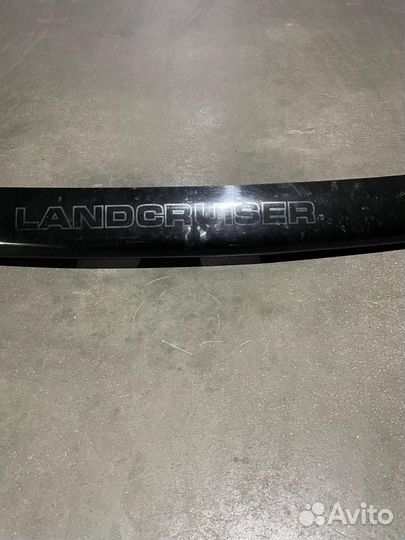 Дефлектор/ спойлер на капот land cruiser 200