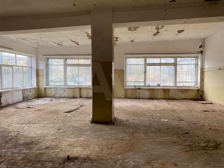 Свободного назначения, 606 м²