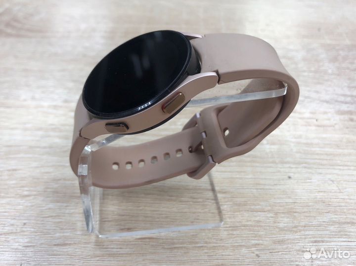 Часы Samsung Galaxy Watch 4