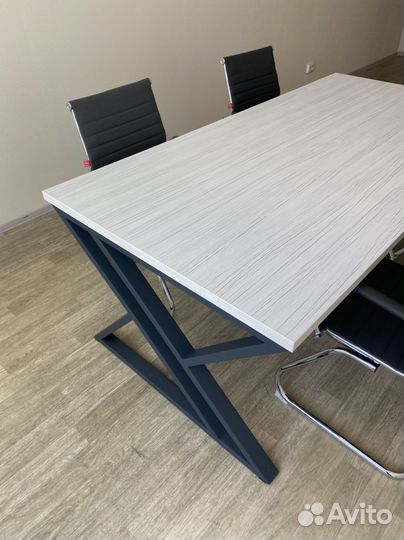 Стол лофт для переговорной на заказ