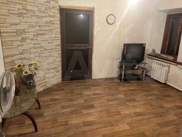 Дом 36 м² на участке 2,4 сот.