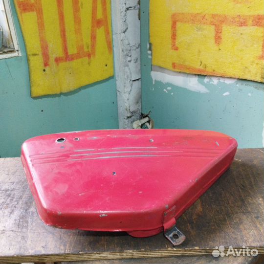 Левый бардачек мотоцикла Ява 634