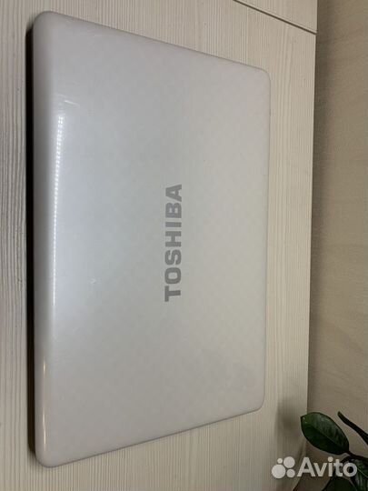 Toshiba 17,3/i5/Gt/8gb ram/ssd 240gb