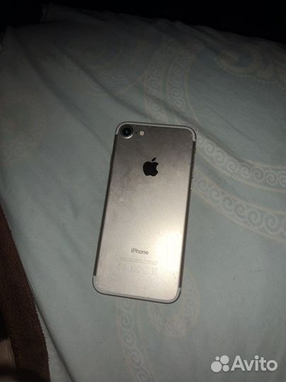 iPhone 7, 32 ГБ