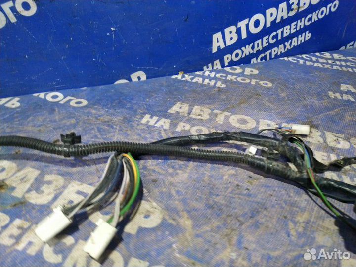 Проводка двери Chevrolet Niva внедорожник 2123