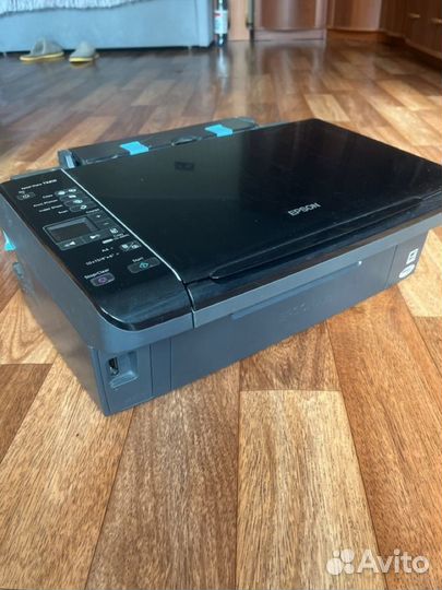 Принтер лазерный цветной epson