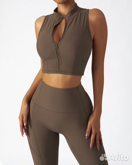 Фитнес костюм